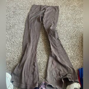 Great fashion nova ribbed flare  leg leggings size x/xl